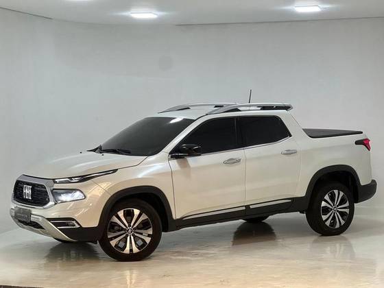 FIAT TORO 2.2 TURBO DIESEL VOLCANO 4WD AT9